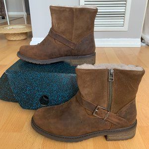 New Emu Australia shearling lined leather boots 9